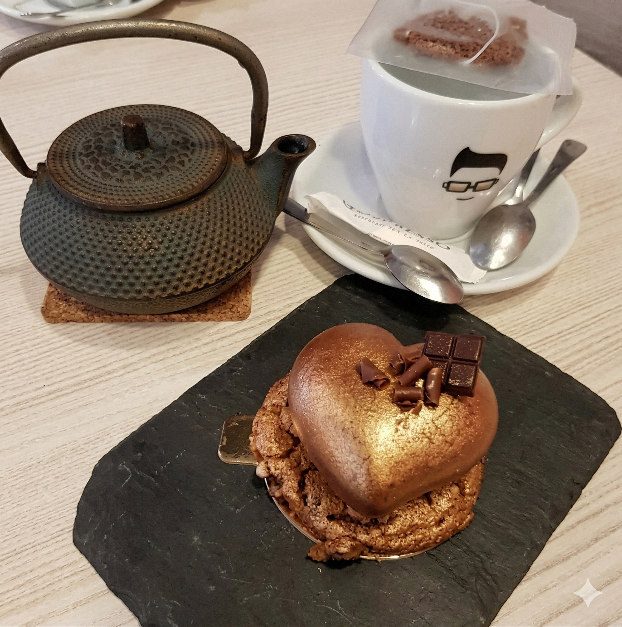 Café y postre artesanal en Pan de Madre Tierra Valdemoro
